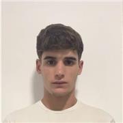 Me defino como una persona apasionada por el fútbol, constante, con ganas de enseñar y transmitir lo que he aprendido a lo largo d